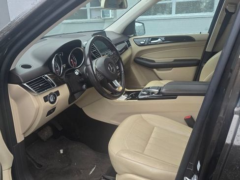 Used 2017 Mercedes-Benz GLE 350 4MATIC image 4