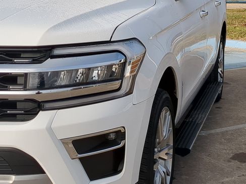 Used 2024 Ford Expedition Max Limited image 10