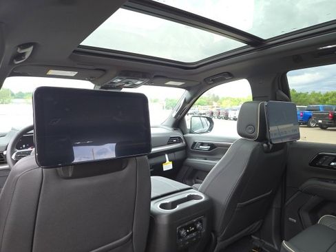 New 2025 Chevrolet Tahoe Premier image 13