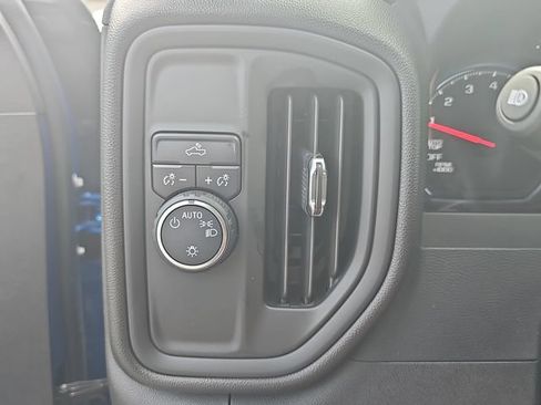 Used 2023 Chevrolet Silverado 1500 Custom RWD image 29