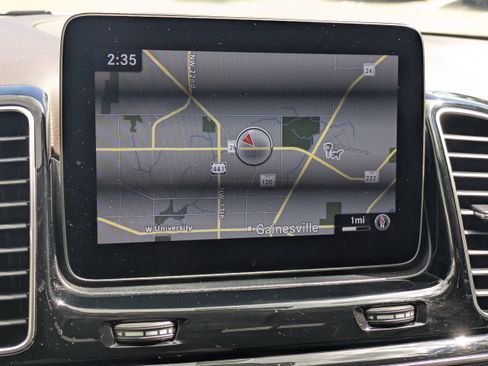 Used 2019 Mercedes-Benz GLE 400 4MATIC image 24