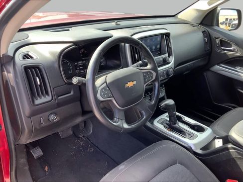 Used 2021 Chevrolet Colorado LT w/ Safety Package RWD image 18