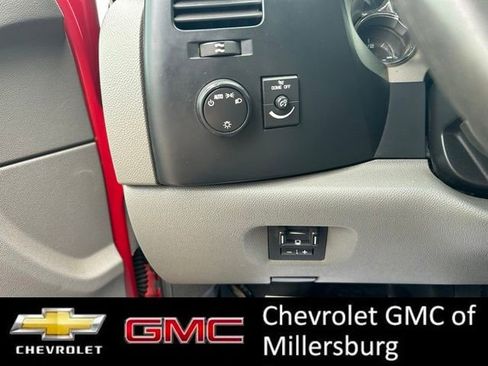 Used 2009 Chevrolet Silverado 3500 W/T AWD/4WD image 17