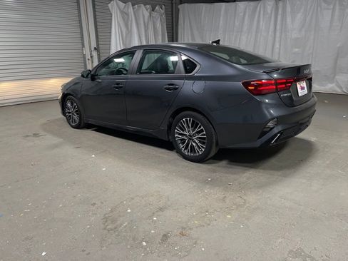 Used 2024 Kia Forte GT-Line w/ GT-Line Premium Package image 5