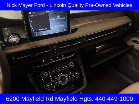 Used 2022 Lincoln Corsair AWD w/ Premium Package image 13