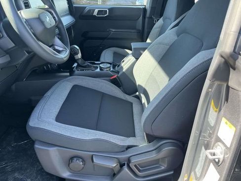 New 2026 Ford Bronco 4-Door w/ Sasquatch Package AWD/4WD image 8