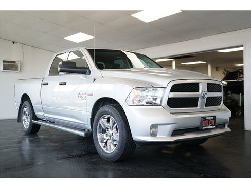 Used 2019 RAM 1500 Express w/ Express Value Package image 1
