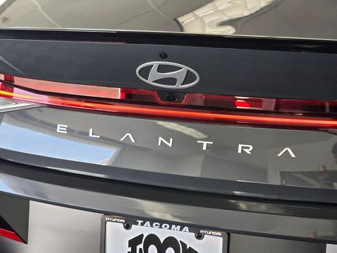 New 2026 Hyundai Elantra SEL Sport Premium FWD image 13