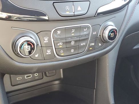 Certified 2023 Chevrolet Equinox RS AWD/4WD image 29