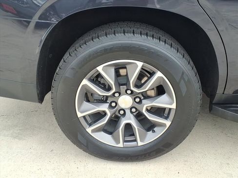 Used 2023 Chevrolet Tahoe LS RWD image 13