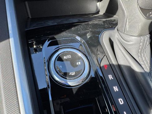 New 2026 Chevrolet Colorado W/T image 14