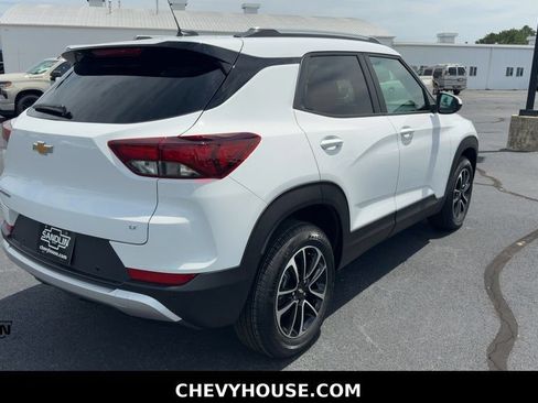 New 2026 Chevrolet TrailBlazer LT w/ Convenience Package FWD image 7