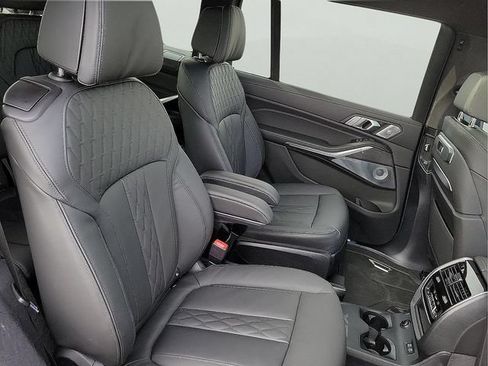 New 2027 BMW X7 M60i AWD/4WD image 16