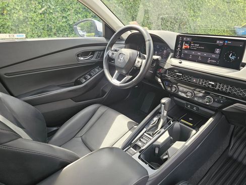 Used 2024 Honda Accord Touring image 10