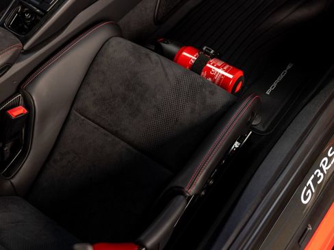 Certified 2019 Porsche 911 GT3 RS RWD image 38