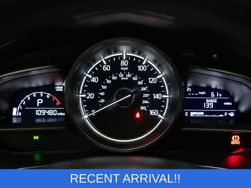 Used 2017 MAZDA MAZDA3 Touring image 17