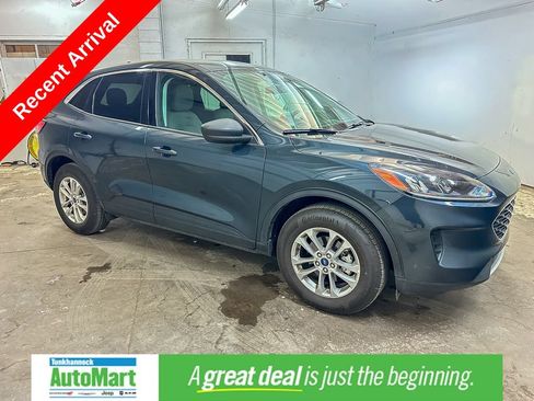 Used 2022 Ford Escape SE w/ Convenience Package AWD/4WD image 1
