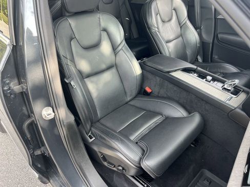 Used 2022 Volvo XC90 T8 Inscription w/ Advanced Package image 26