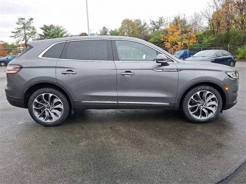 Certified 2023 Lincoln Nautilus Reserve image 8