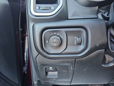 Used 2022 RAM 1500 Big Horn AWD/4WD image 30