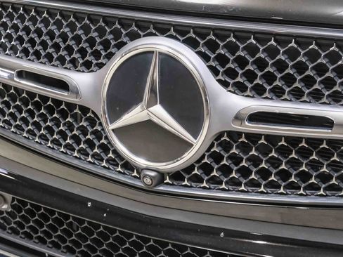 Used 2023 Mercedes-Benz GLC 300 image 13