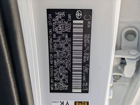 Certified 2024 Toyota Prius Prime SE image 23