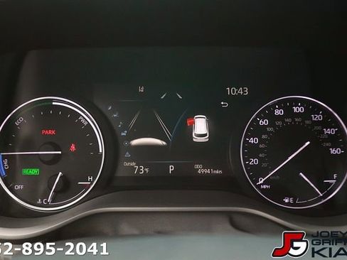 Used 2022 Toyota Sienna Limited FWD image 21