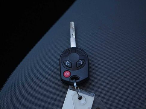 Used 2015 Ford Escape SE image 28