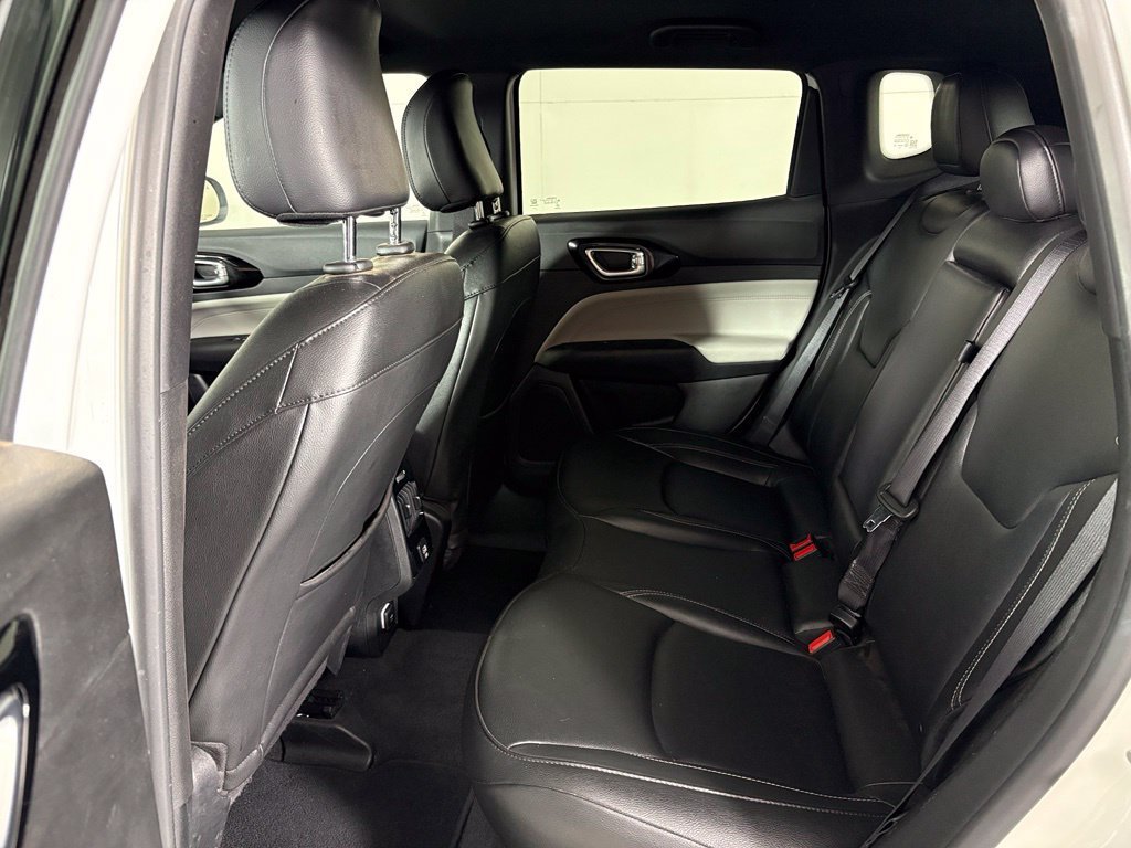 Used 2025 Jeep Compass Limited AWD/4WD image 34