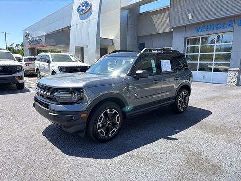 Used 2024 Ford Bronco Sport Outer Banks image 4