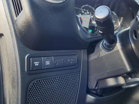Used 2017 Jeep Wrangler Unlimited Rubicon w/ Cold Weather Group image 7