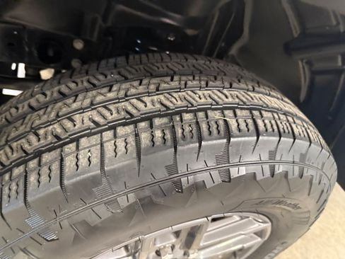 Certified 2025 Jeep Wrangler Unlimited Sport AWD/4WD image 38