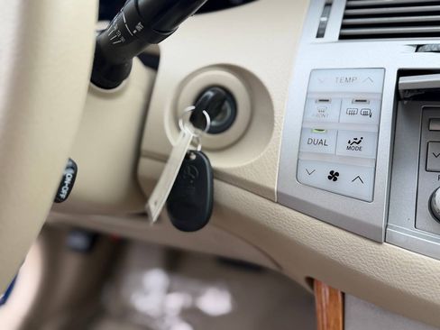 Used 2007 Toyota Avalon Touring FWD image 30