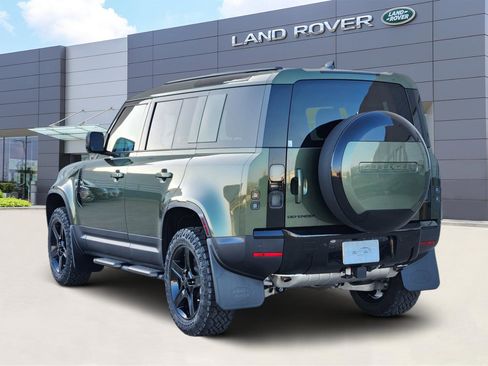 New 2026 Land Rover Defender 110 S image 4