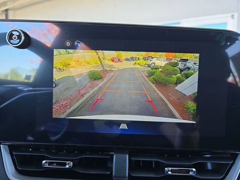 New 2026 Chevrolet Equinox LT w/ Convenience Package II image 15