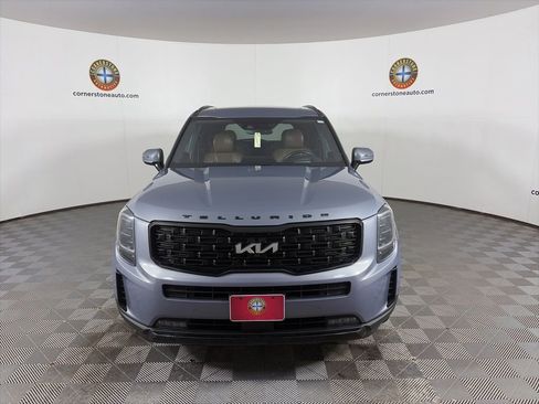 Used 2022 Kia Telluride SX w/ SX Prestige Package image 19