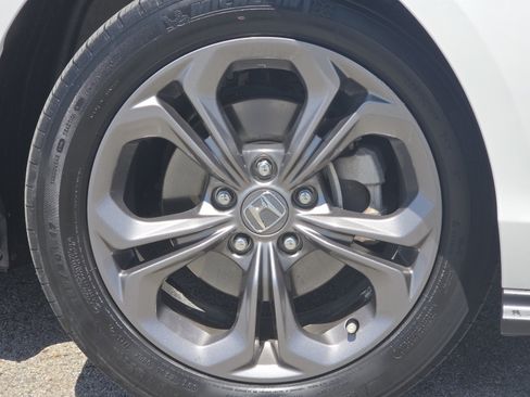 Used 2023 Honda Accord EX image 10