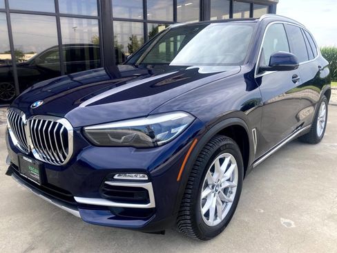 Used 2019 BMW X5 xDrive40i w/ Premium Package 2 image 2