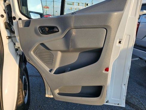 Used 2016 Ford Transit 250 130 Medium Roof RWD image 21