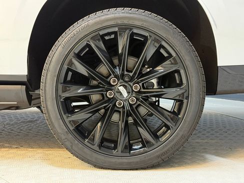 New 2026 Cadillac Escalade ESV Platinum Sport w/ LPO, ONYX Package image 12