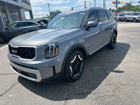 Certified 2023 Kia Telluride EX FWD image 11