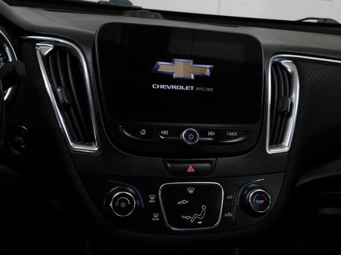 Used 2018 Chevrolet Malibu LT image 48