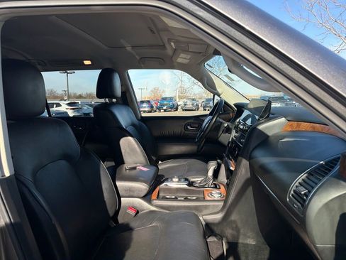 Used 2024 Nissan Armada SL image 28