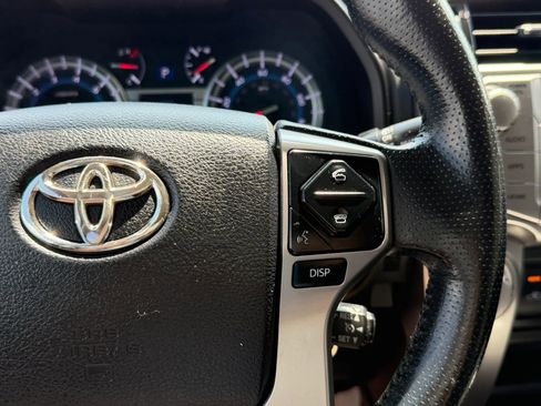 Used 2014 Toyota 4Runner SR5 RWD image 33