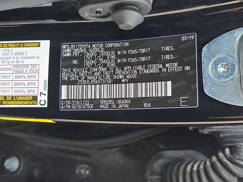 Used 2019 Toyota 4Runner TRD Off-Road Premium AWD/4WD image 38