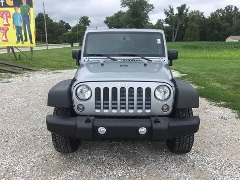 Used 2016 Jeep Wrangler Unlimited Sport w/ Quick Order Package 24S AWD/4WD image 9