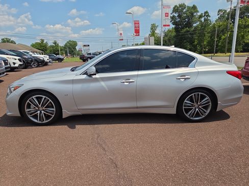 Used 2015 INFINITI Q50 AWD w/ Technology Package image 6