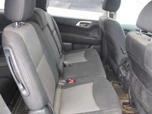 Used 2017 Nissan Pathfinder SV w/ SV Tech Package AWD/4WD image 6