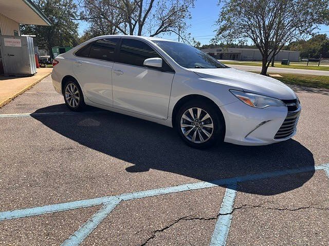 Used 2016 Toyota Camry XLE FWD image 8