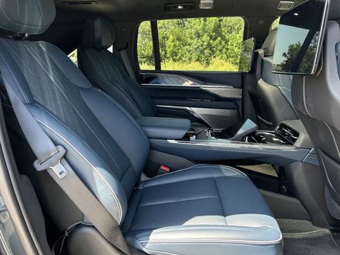 New 2025 Cadillac Escalade IQ Sport 2 image 29